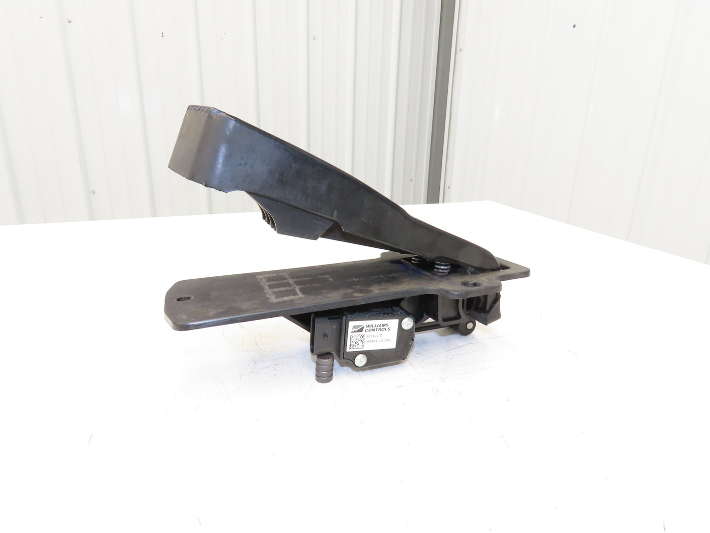 Williams Controls 402746 Forklift Accelerator Pedal & Potentiometer Off E80XN