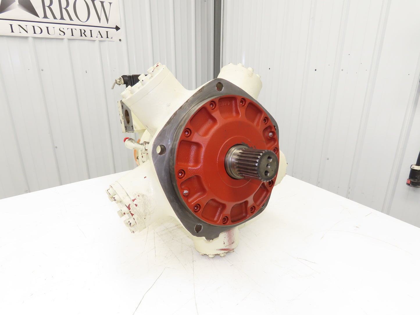 Staffa Kawasaki SB508V2-100/65-128-BEJX1 Radial Piston Hydraulic Motor 2-5/8"