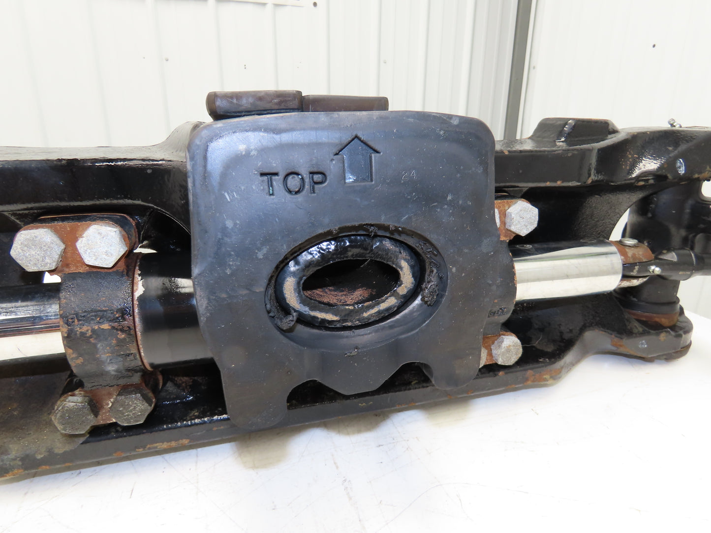 Hyster E80XN Forklift Rear Axle Dual Hydraulic Steering Assembly 8527474