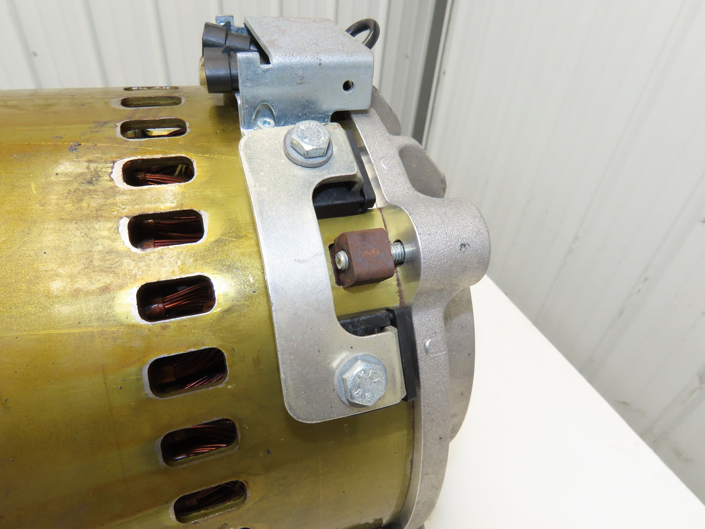 Hyster 8544587 Forklift Traction Drive Motor 48V 21.5kW Off E80XN TSW 180/6-360