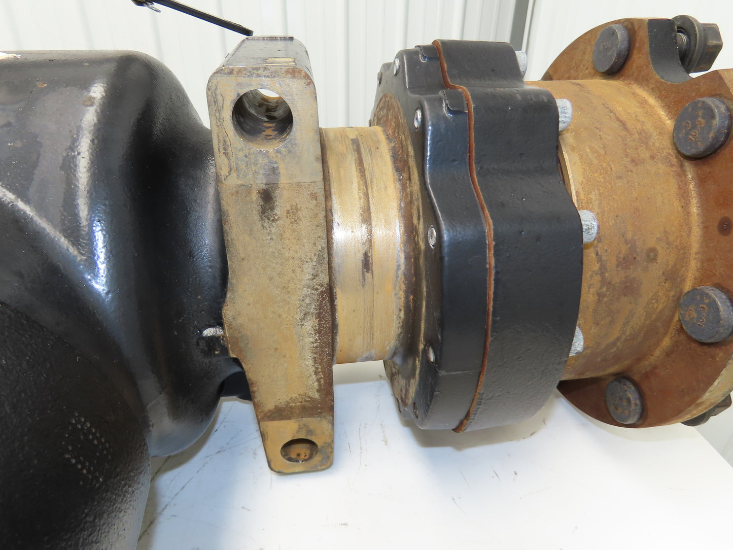 Hyster E80XN Forklift Front Dual Wheel Drive Axle Assembly 8-Lug Off E80XN