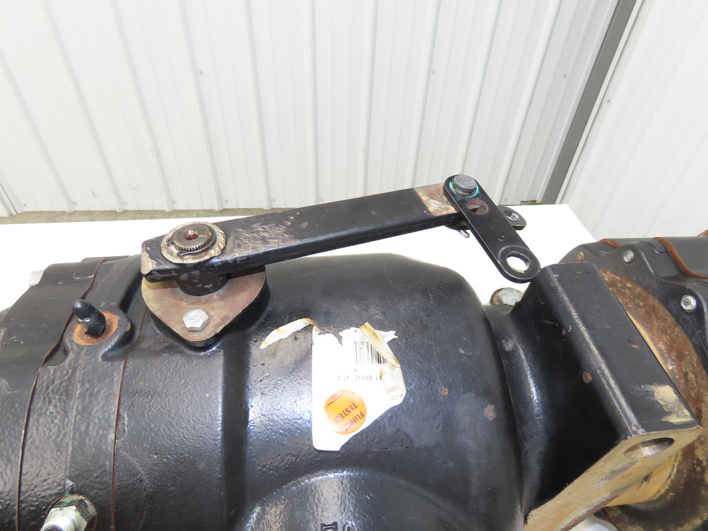 Hyster E80XN Forklift Front Dual Wheel Drive Axle Assembly 8-Lug Off E80XN