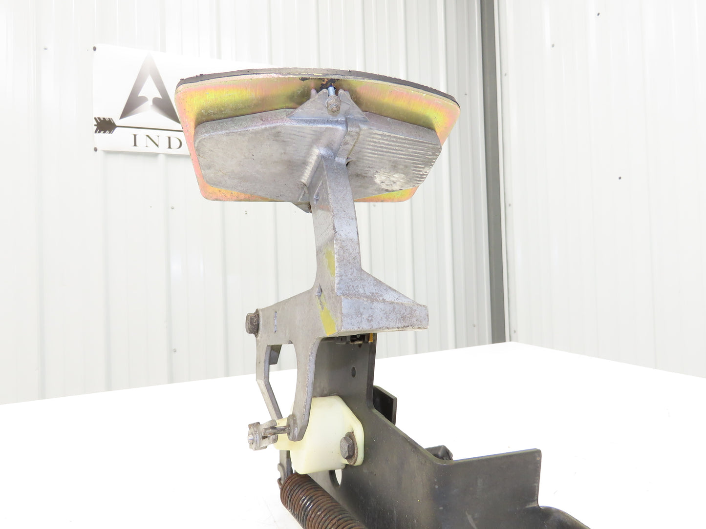 Yale Forklift Throttle Accelerator Pedal Bracket & Potentiometer Off ERC080HD