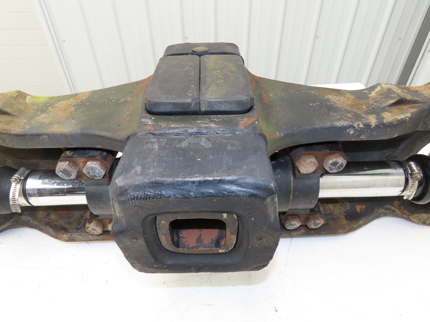 Yale 370401 Forklift Dual-Wheel Rear Steer Axle Assembly ERC080HDN36SV084