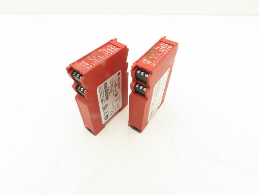 Allen Bradley MSR126T 440R-N23117 Guardmaster Safety Relay 24V AC/DC Lot of 2