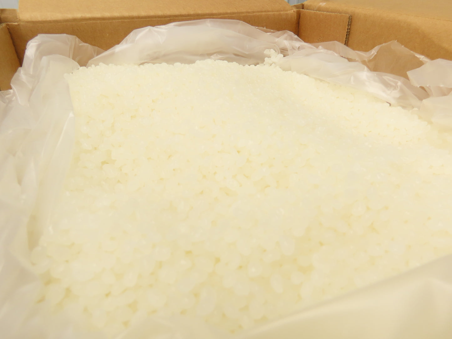 Henkel 8990 Technomelt Hot Melt Adhesive Glue 30lbs Carton BB 8/20/2026