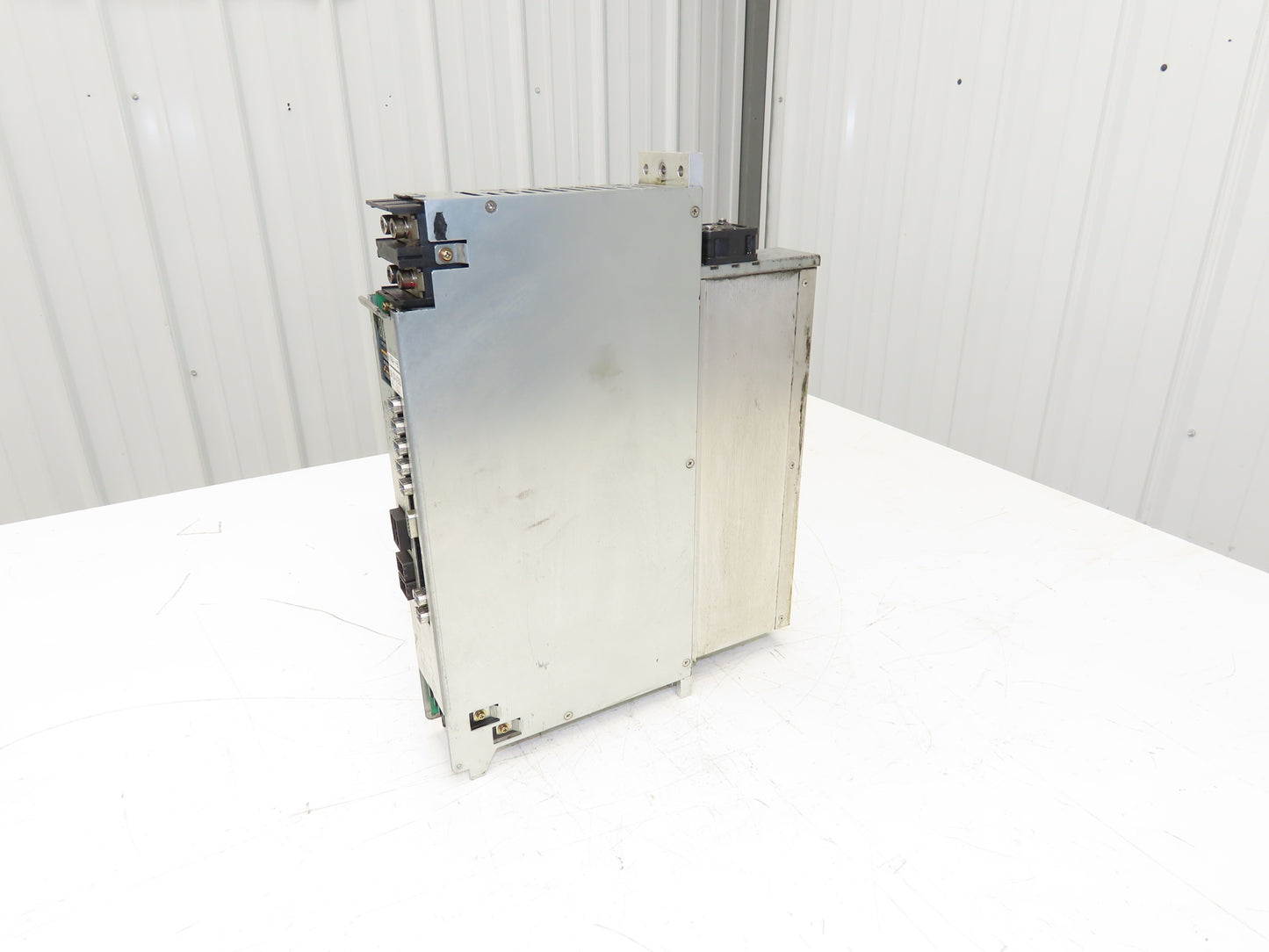 Okuma MIV04A-1-B5 AC Servo Drive Amplifier U:1.0