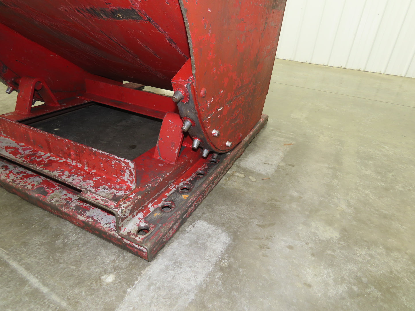 Roura Self Dumping Hopper 1/2 Yard Forklift Steel Dumpster 50x38x32"
