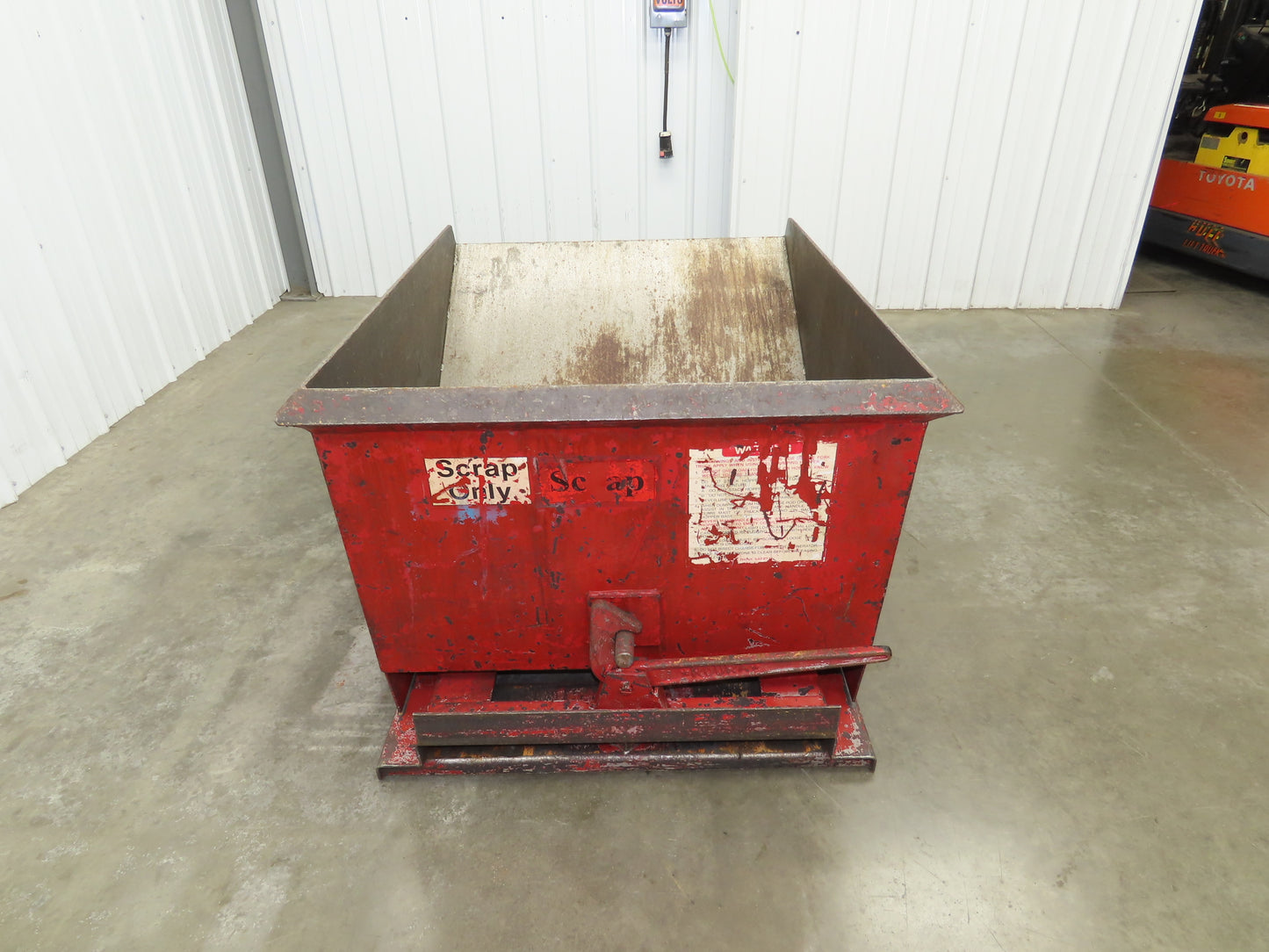 Roura Self Dumping Hopper 1/2 Yard Forklift Steel Dumpster 50x38x32"