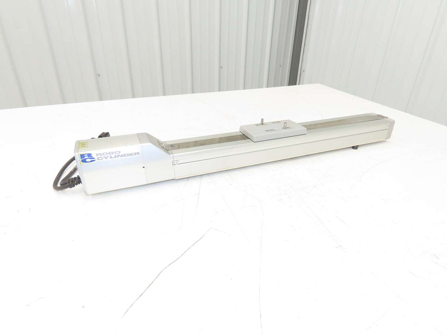 IAI Robo Cylinder Linear Screw Actuator 4mm Lead 400mm Stroke 24VDC
