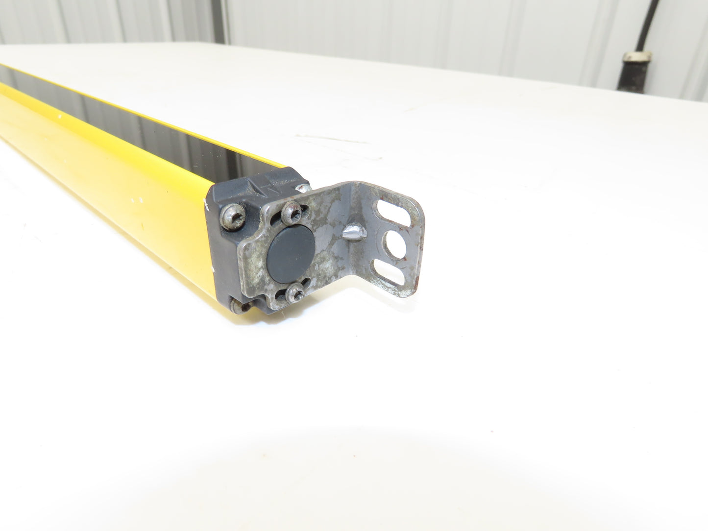 Schmersal SLC440-E-0890-14 Safety Light Curtain Transmitter 890mm 0.3-7mm -READ