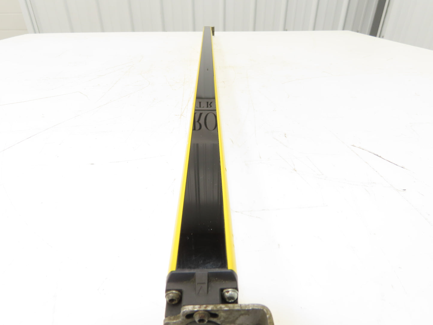 Schmersal SLC440-E-0890-14 Safety Light Curtain Transmitter 890mm 0.3-7mm -READ