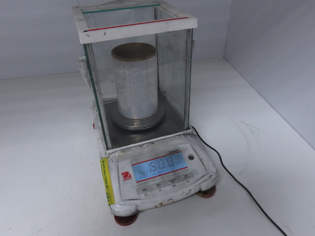 Ohaus PX523/E Pioneer 520g Balance Analytical/Precision Scale w/ Draft Shield