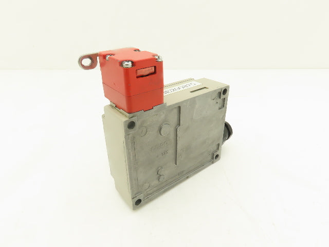 Omron D4BL-2DRG Solenoid Interlock Safety Door Switch 24VDC With Straight Latch