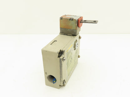 Omron D4BL-2DRG Solenoid Interlock Safety Door Switch 24VDC With Straight Latch