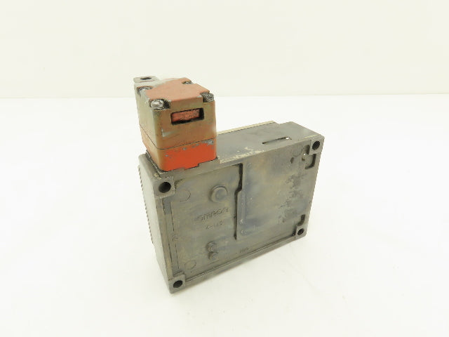 Omron D4BL-2DRA Solenoid Interlock Safety Door Switch 24VDC