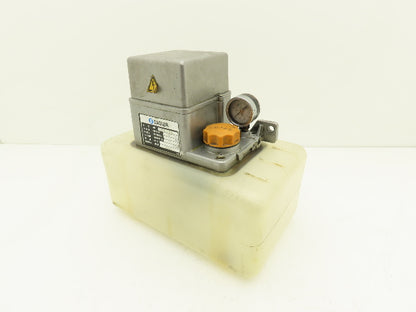 Showa LCB4 Lubrication Oil Pump Machine Oiler 6L Tank 0.1 L/Min 200V