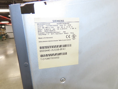 Siemens 6SE6440-2UD38-8FA1 MicroMaster 440 VFD AC Drive 460V 150Hp 90kw