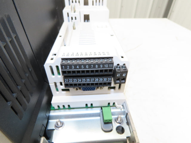 Nidec M700-06400470A Unidrive M Series AC Drive 30/40Hp 480V 3PH 47A Keypad