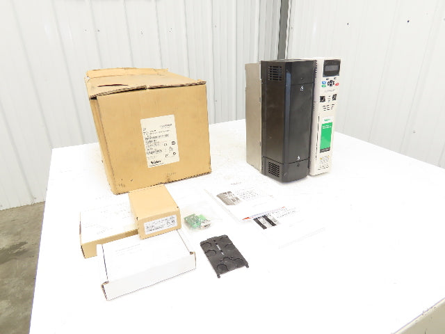Nidec M700-06400470A Unidrive M Series AC Drive 30/40Hp 480V 3PH 47A Keypad