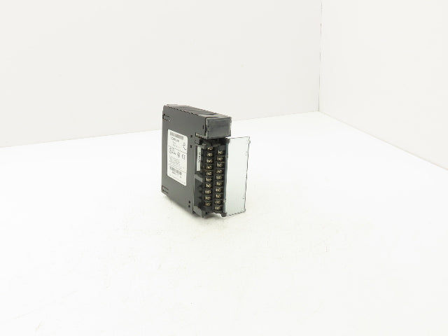 GE Fanuc IC693MDL940G Output Relay Module 2A 16PT