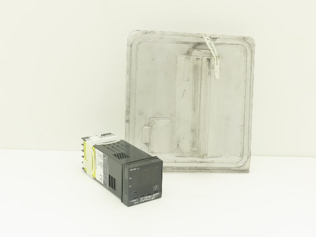 BTU Corporation 16L2030 Temperature Process Controller SSR Output Dwyer