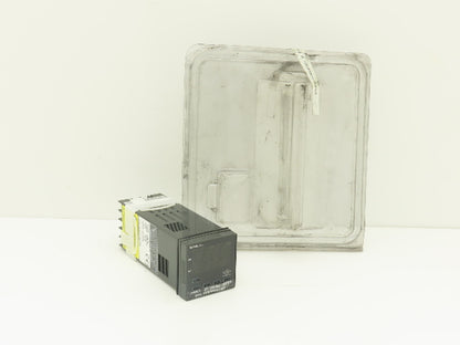 BTU Corporation 16L2030 Temperature Process Controller SSR Output Dwyer