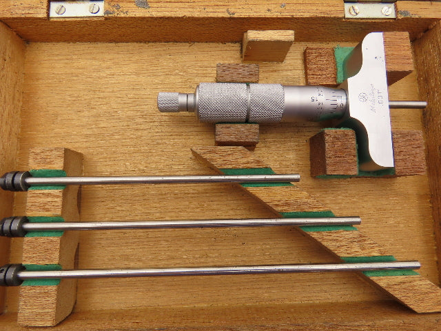 Mitutoyo 129-127 Depth Micrometer 0-4" Range with 4 Rods 2.5" Base DMC 2.5-4"