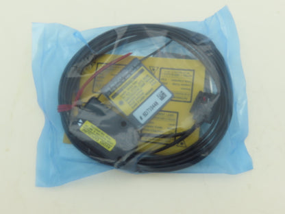 Keyence LV-H62 Retro Reflective Long Distance Straight Beam Sensor Head