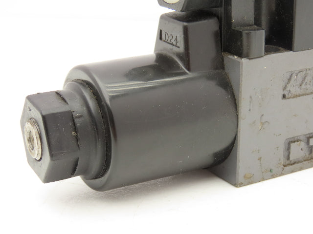 Tokyo Tokimec DG4V-3-7C-M-P7-H-7-54 Directional Control Solenoid Valve 24VDC