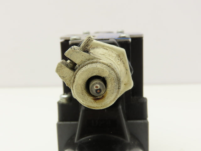 Tokyo Tokimec DG4V-3-2A-M-P7-H-7-54 Directional Control Solenoid Valve 24VDC