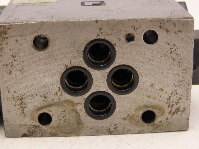 Tokyo Tokimec DG4V-3-2A-M-P7-H-7-54 Directional Control Solenoid Valve 24VDC
