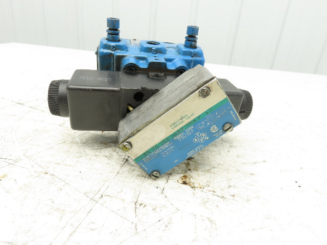 Vickers CG 10 CEC DG8C 10 S11 Hydraulic Relief Valve 500-2000psi 120V Solenoid