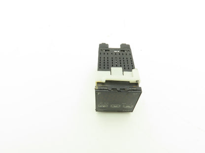 Omron E5CSV-Q1T-F Temperature Controller 100/240VAC 5VA