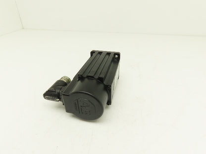 Allen Bradley VPL-B0752E-PJ12AA AC Servo Motor 0.9 HP 4900 RPM 480VAC 3Ph 2.7A
