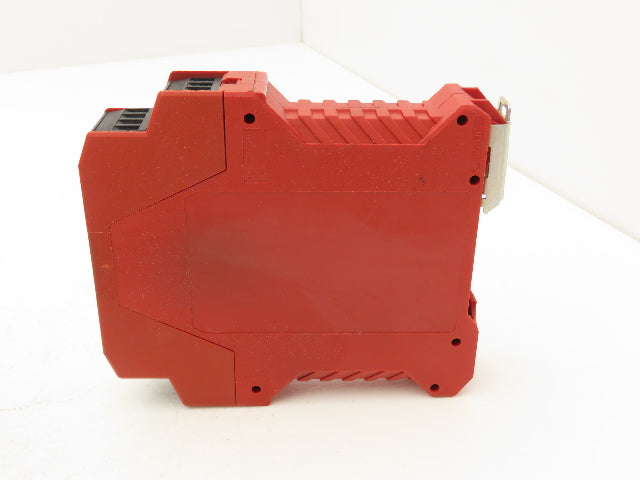Allen Bradley 440R-N23131 MSR127TP Guardmaster Safety Relay 24V Lot of 6