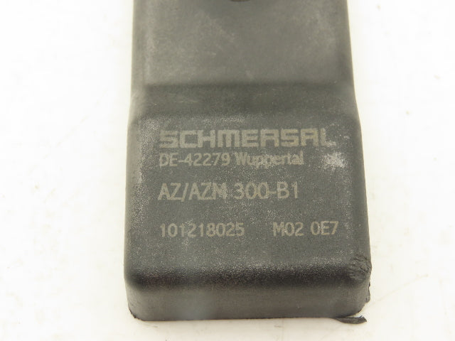 Schmersal AZM300Z-ST-1P2P Solenoid Interlock Safety Switch Electronic RFID 24VDC