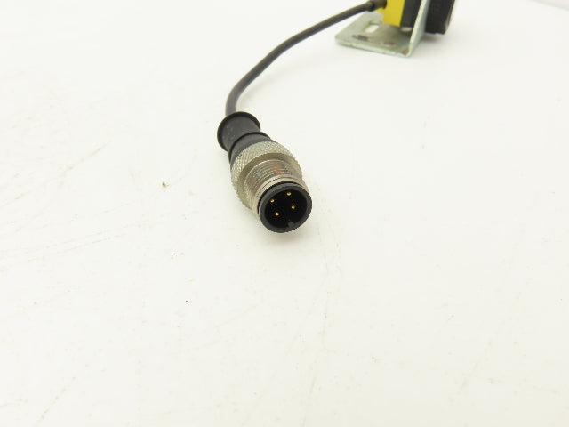 Banner QS18VP6AF250Q5 Photoelectric Sensor PNP 250mm Range 10-30VDC M12 Lot of 4