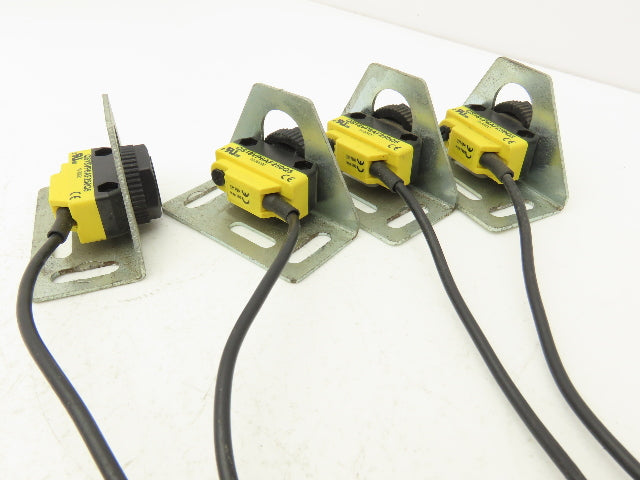 Banner QS18VP6AF250Q5 Photoelectric Sensor PNP 250mm Range 10-30VDC M12 Lot of 4