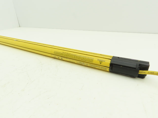 Banner EZ-SCREEN LP Safety Light Curtain Emitter 690mm 24VDC IP65