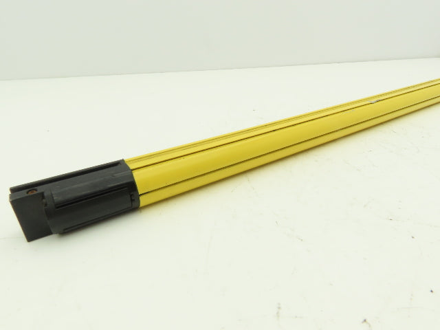 Banner EZ-SCREEN LP Safety Light Curtain Emitter 690mm 24VDC IP65
