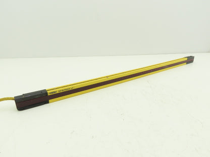 Banner EZ-SCREEN LP Safety Light Curtain Emitter 690mm 24VDC IP65