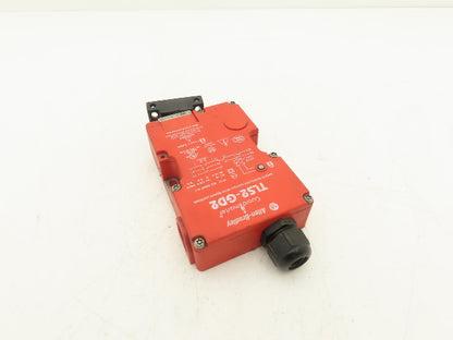 Allen Bradley 440G-T27175 Guardmaster Locking Safety Guard Switch 24VAC/DC Ser C