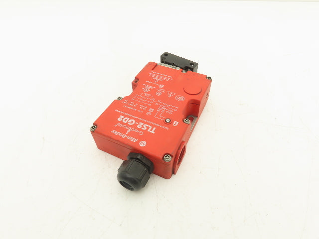 Allen Bradley 440G-T27175 Guardmaster Locking Safety Guard Switch 24VAC/DC Ser C