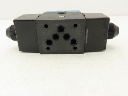Vickers DG4S4W-012C-B-60 Hydraulic Directional Control Solenoid Valve 120V Black