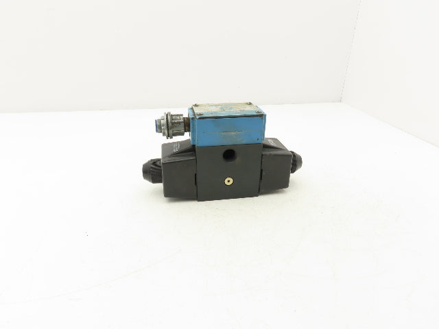 Vickers DG4S4W-012C-B-60 Hydraulic Directional Control Solenoid Valve 120V Black