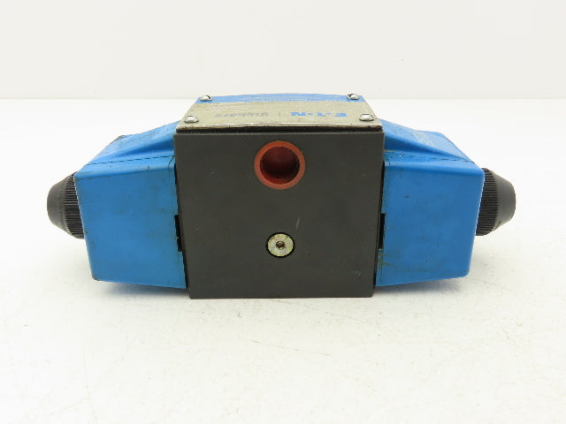 Vickers DG4S4-016C-B-60 Hydraulic Directional Control Solenoid Valve 120V D05
