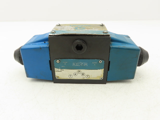 Vickers DG4S4-016C-B-60 Hydraulic Directional Control Solenoid Valve 120V