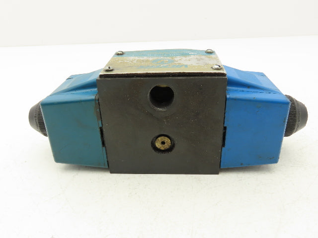 Vickers DG4S4-016C-B-60 Hydraulic Directional Control Solenoid Valve 120V