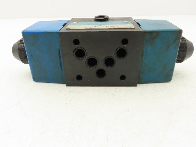 Vickers DG4S4-016C-B-60 Hydraulic Directional Control Solenoid Valve 120V